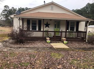 17214 James River Dr, Disputanta, VA 23842