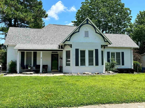 408 W Spring St, Anna, IL 62906