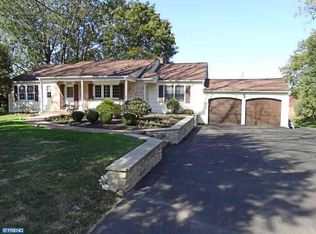 207 Green Valley Rd, Langhorne, PA 19047