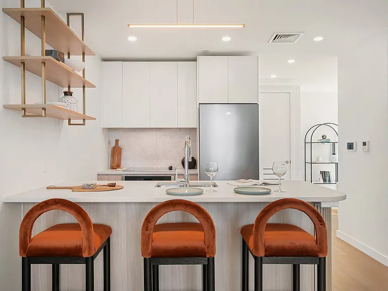 1042 Atlantic Ave #4K — Photo 5