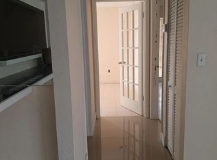 7110 Fairway Dr APT L19, Miami Lakes, FL 33014