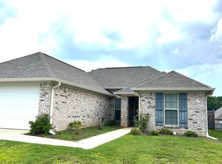 814 Stones Throw Dr, Brandon, MS 39042