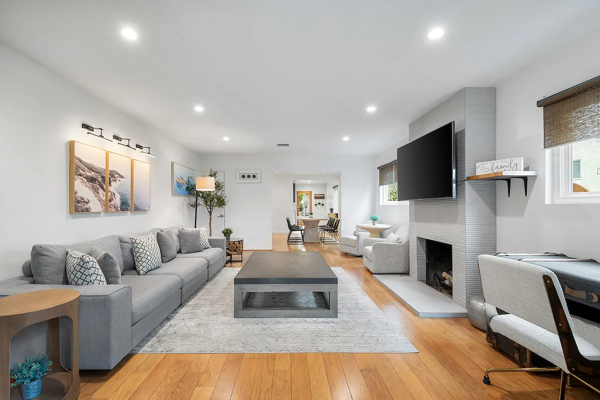 12337 Gorham Ave — Photo 4
