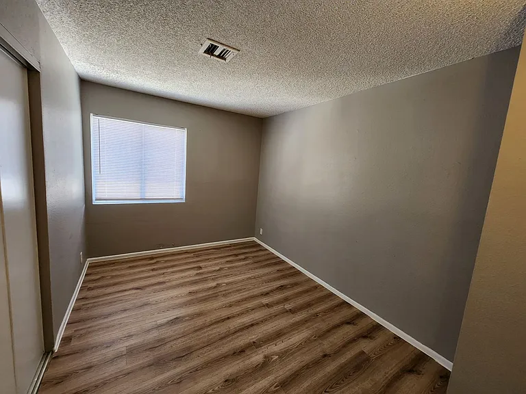 1705 Breckenwood Ct #4 — Photo 14