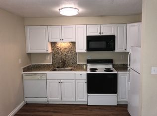 1404 Roosevelt Ave APT D, Yakima, WA 98902