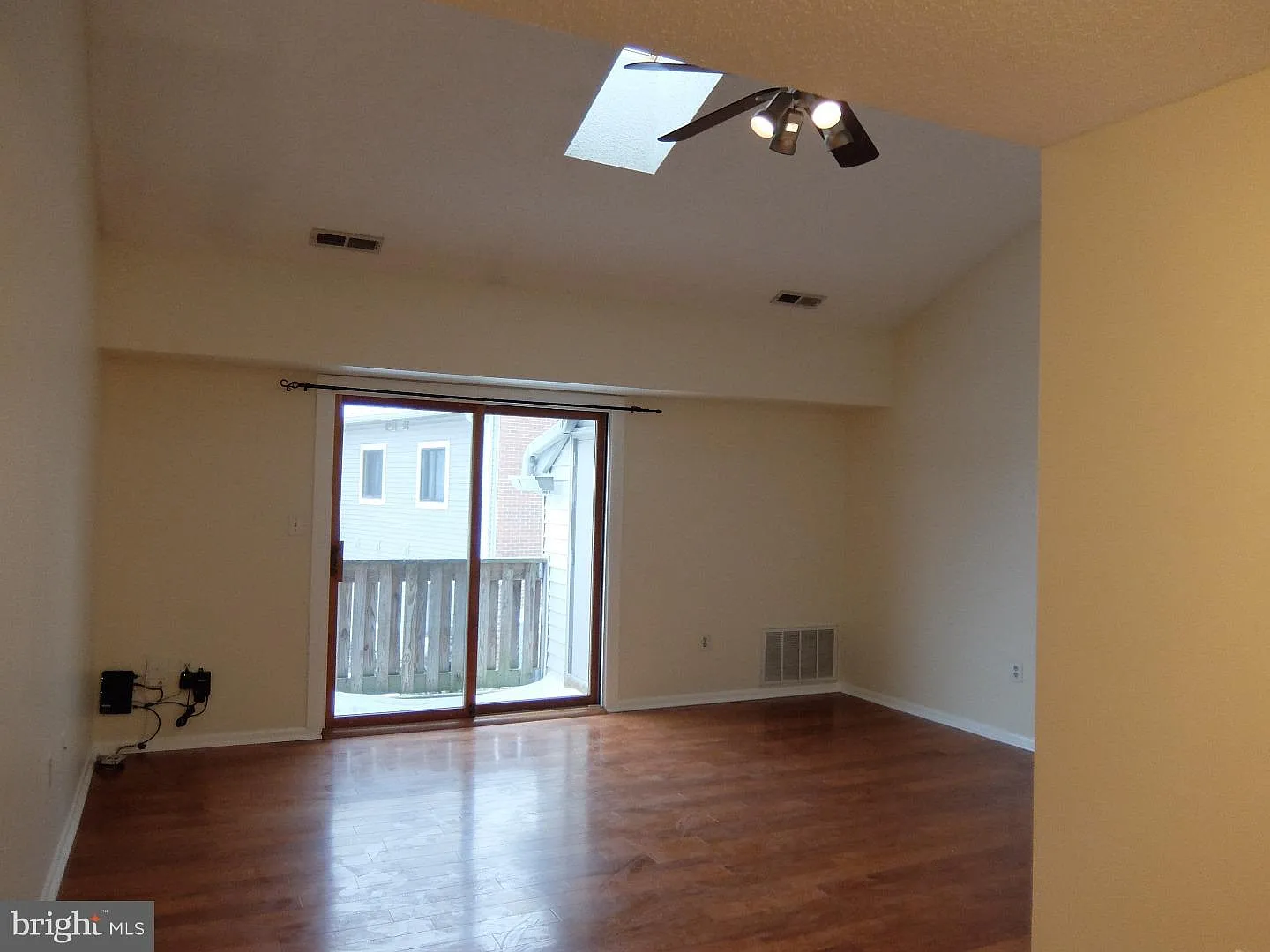 1 bed, 1.0 bath, 667 sqft, $1,900 — Photo 4