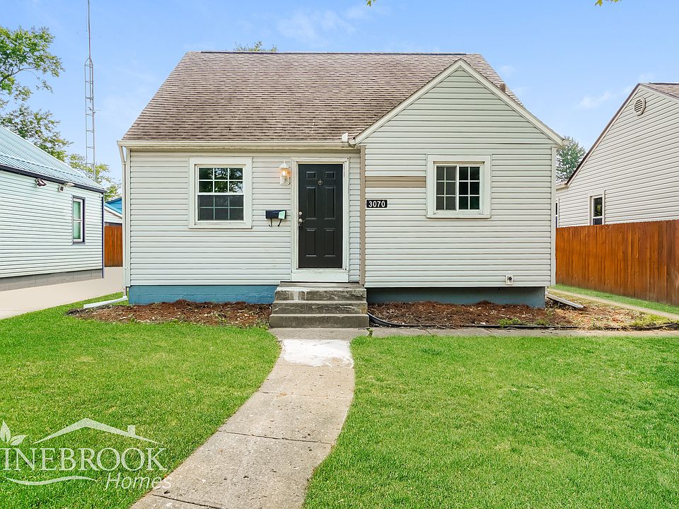 1st image of 3070 Grasmere Ave