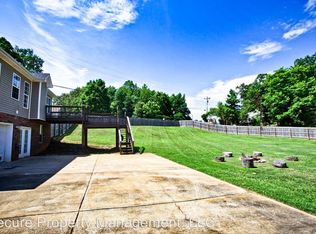 443 Wooten Rd, Clarksville, TN 37042