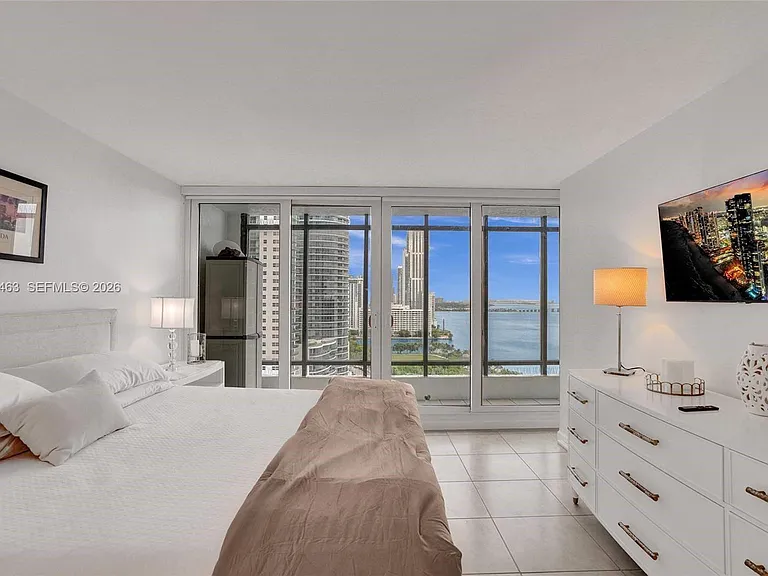 1717 N Bayshore Dr #A-2440 — Photo 13