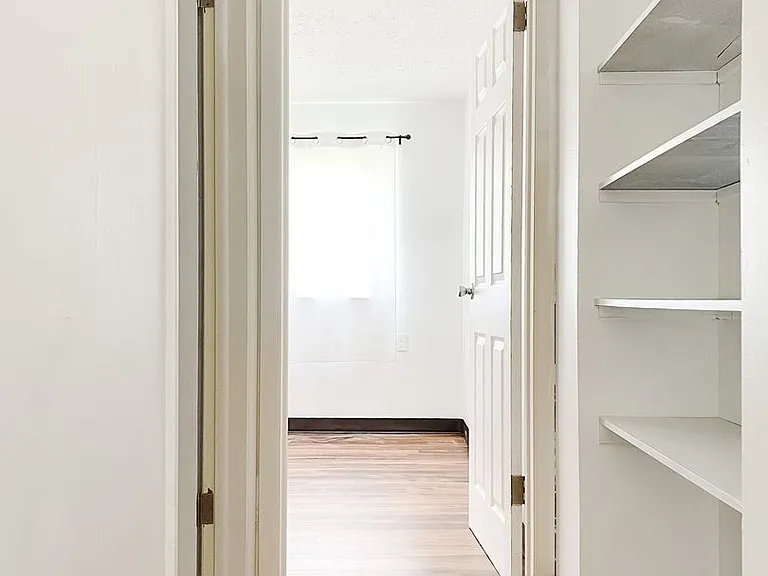 305 S Manning Ave (EMF Homes, LLC) — Photo 8