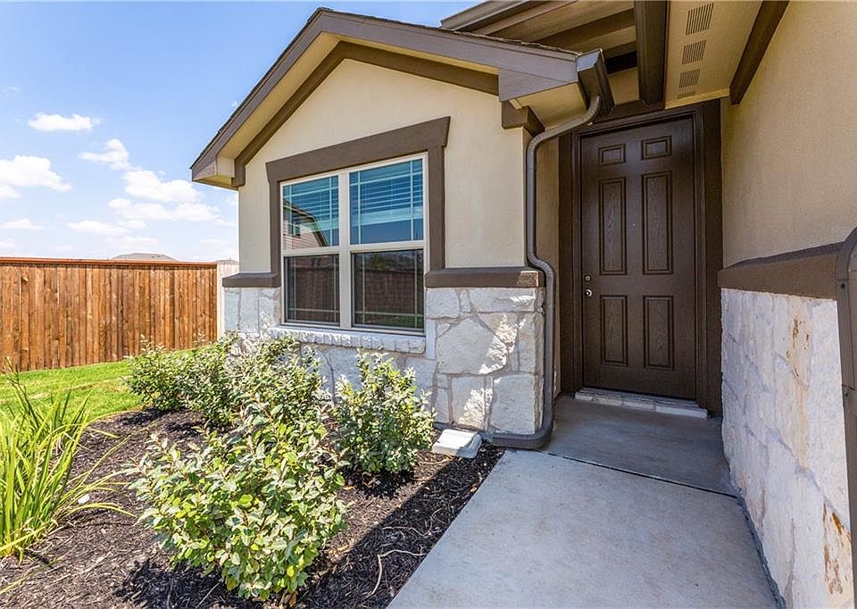 1st image of 7305 Loggia Pl