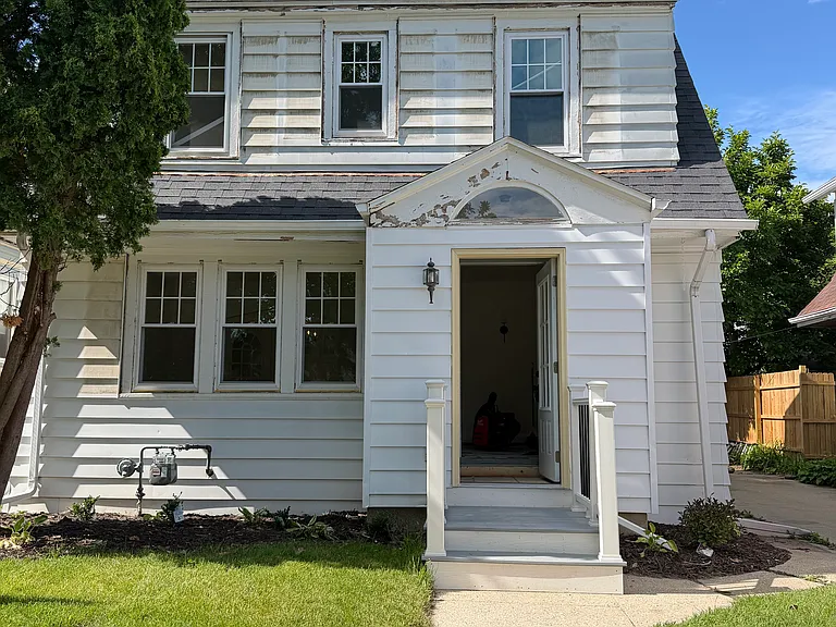 8308 Gridley Ave — Photo 2