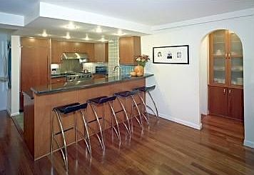 2nd image of 240 E 55th St APT 7G