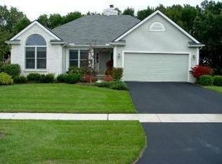 6922 Pheasant View Dr, Temperance, MI 48182