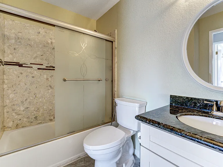 4608 Rochelle Dr — Photo 25