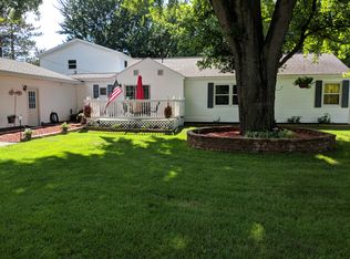 881 Lintner Rd, Muskegon, MI 49442