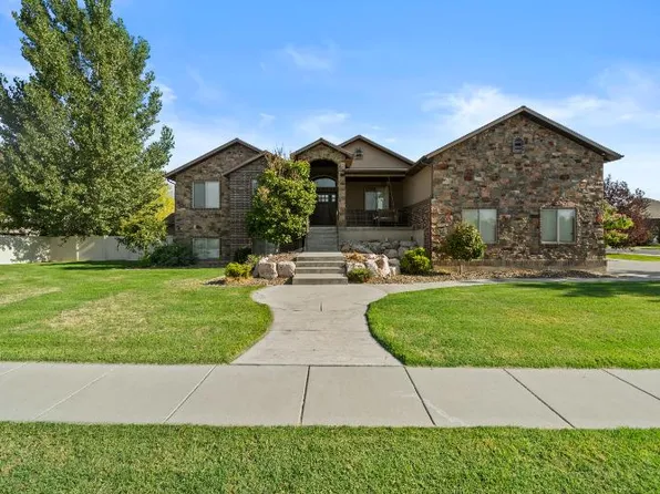 4894 W 4750 S, West Haven, UT 84401