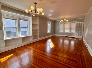 64-66 Rochambeau Ave #1, Providence, RI 02906