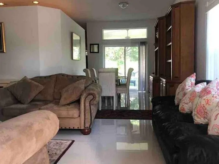 862 Vista Meadows Dr — Photo 7