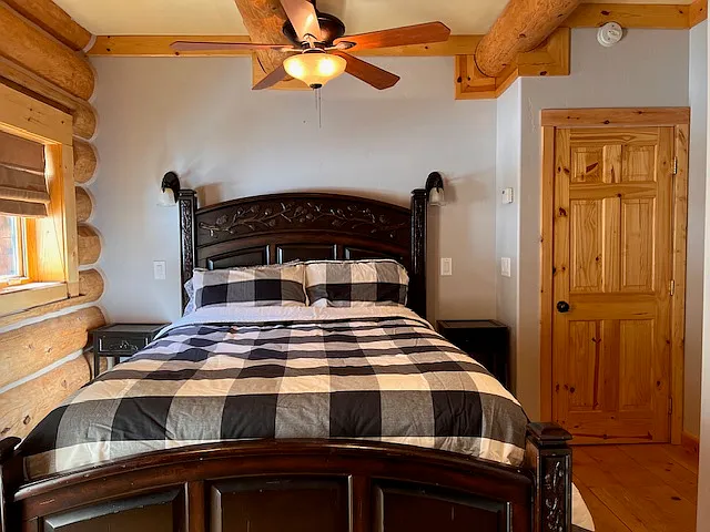 2361 Old Mammoth Rd — Photo 15