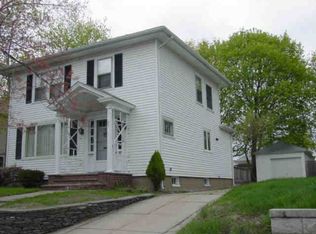 27 Richland Rd, Cranston, RI 02910