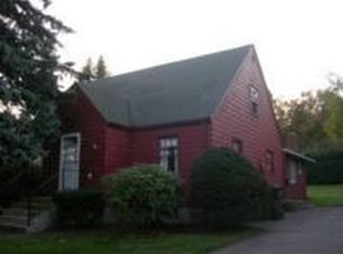 587 S Main St, West Hartford, CT 06110