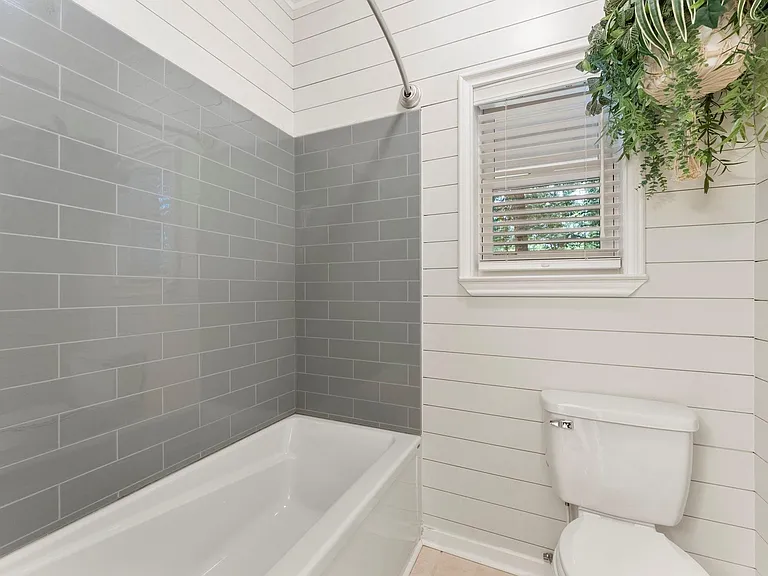 618 W Rollingwood St — Photo 12