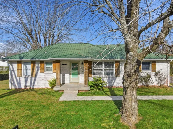 812 Bel Aire Dr, Tullahoma, TN 37388