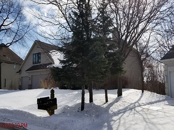 2nd image of 35 Geneva Blvd