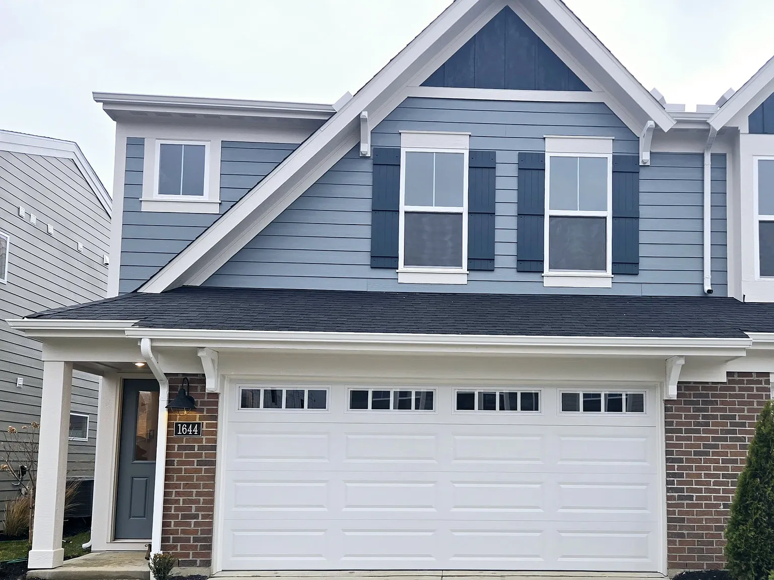 3 bed, 2.5 bath, 1657 sqft, $2,590 — Photo 2