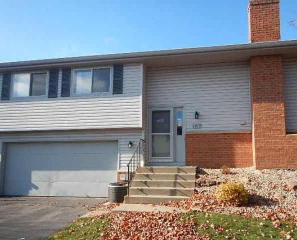 1st image of 1013 145th St E