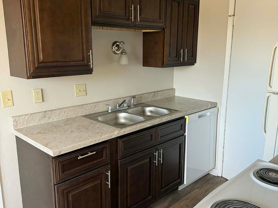 1st image of 547 N 40th St APT 9