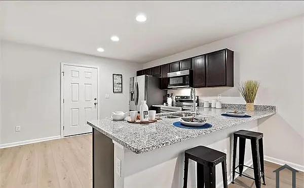3 bed, 1253 sqft, $1,850 — Photo 3