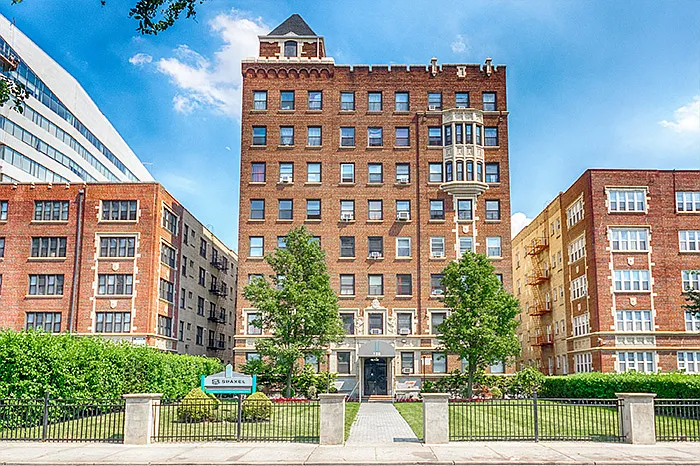 158 S Harrison St — Photo 10
