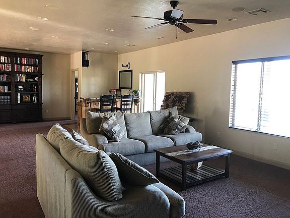 Upstairs family room 