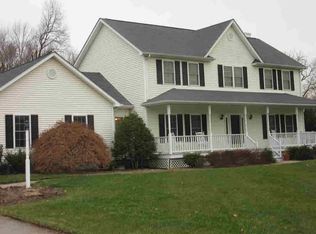 43 Lexington Dr, Wappingers Falls, NY 12590