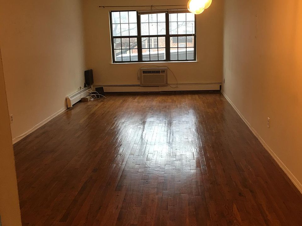 2nd image of 24039 68th Ave #1