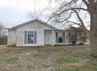 117 Bumpus Mill Rd, Oak Grove, KY 42262