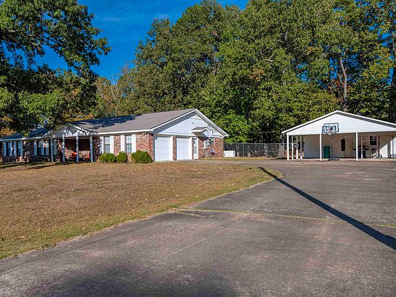 3rd image of 1001 Cara Jane Dr