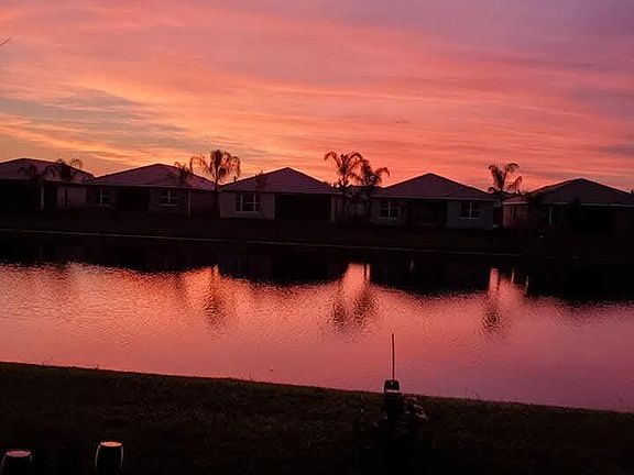 4th image of 12127 SW Jasper Lake Way