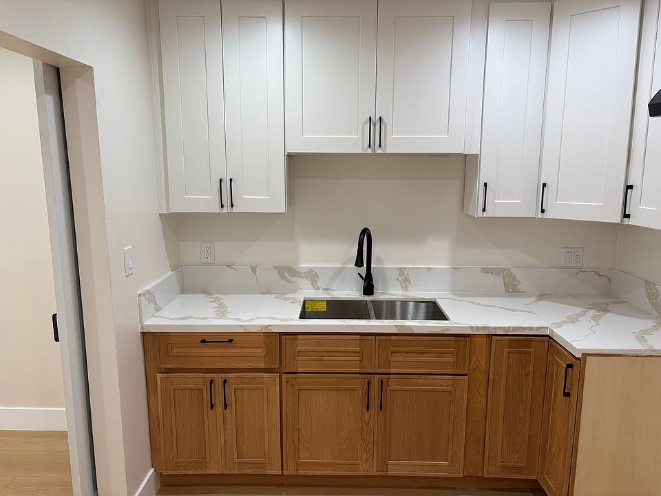 1st image of 1242 N New Hampshire Ave #1