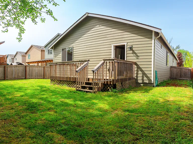 32824 Marguerite Ln — Photo 2
