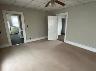 455 Cass St #2, Crete, IL 60417