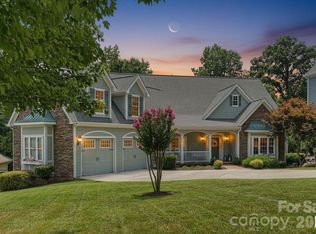929 Wessington Manor Ln, Fort Mill, SC 29715