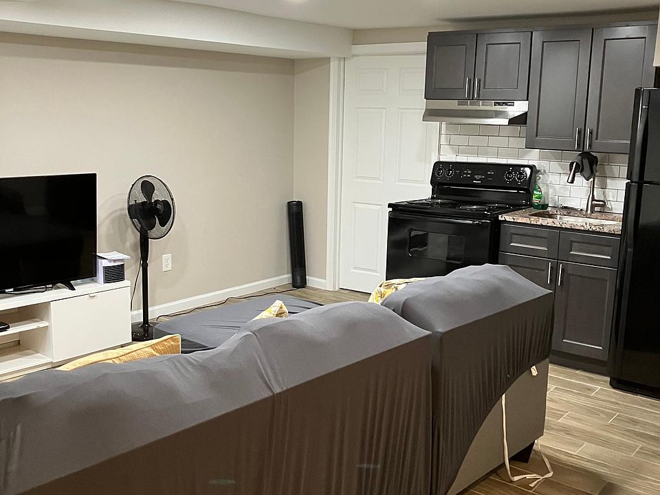 1st image of 6400 Malvern Ave #3