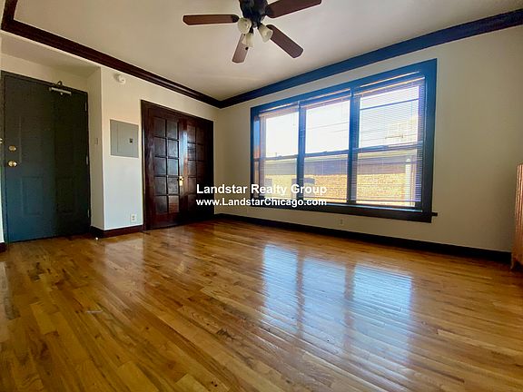 3rd image of 846 W Montrose Ave APT 409