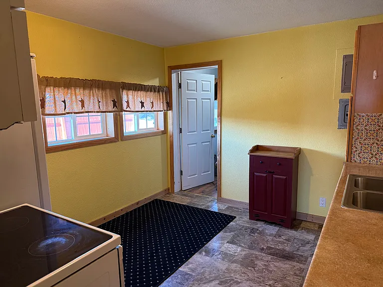 204 Main St — Photo 18