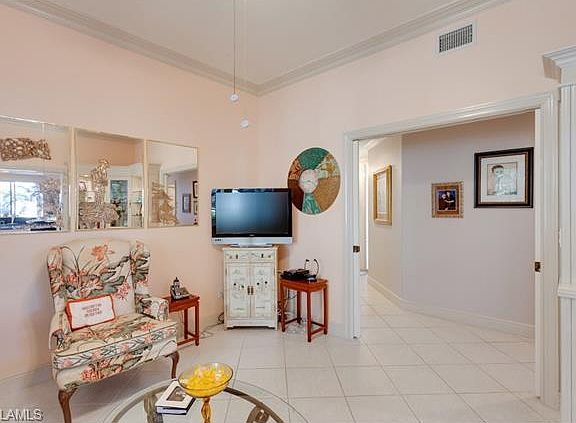 5th image of 604 Vintage Reserve Ln APT B