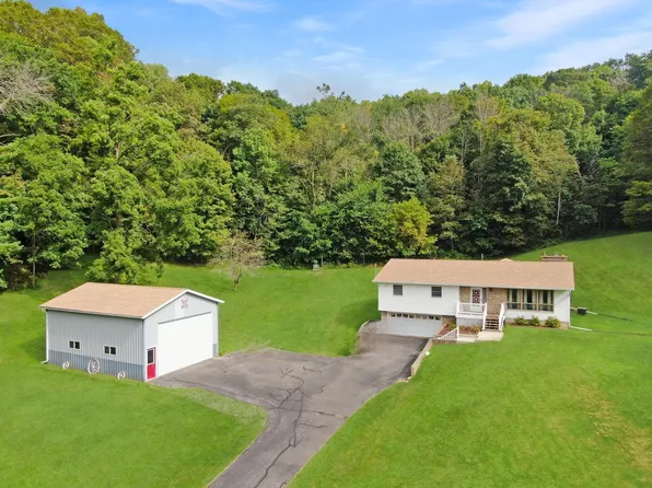 23679 Covered Bridge DRIVE, Richland Center, WI 53581