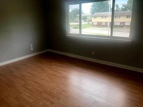 3rd image of 5538 Freeman Ave APT B